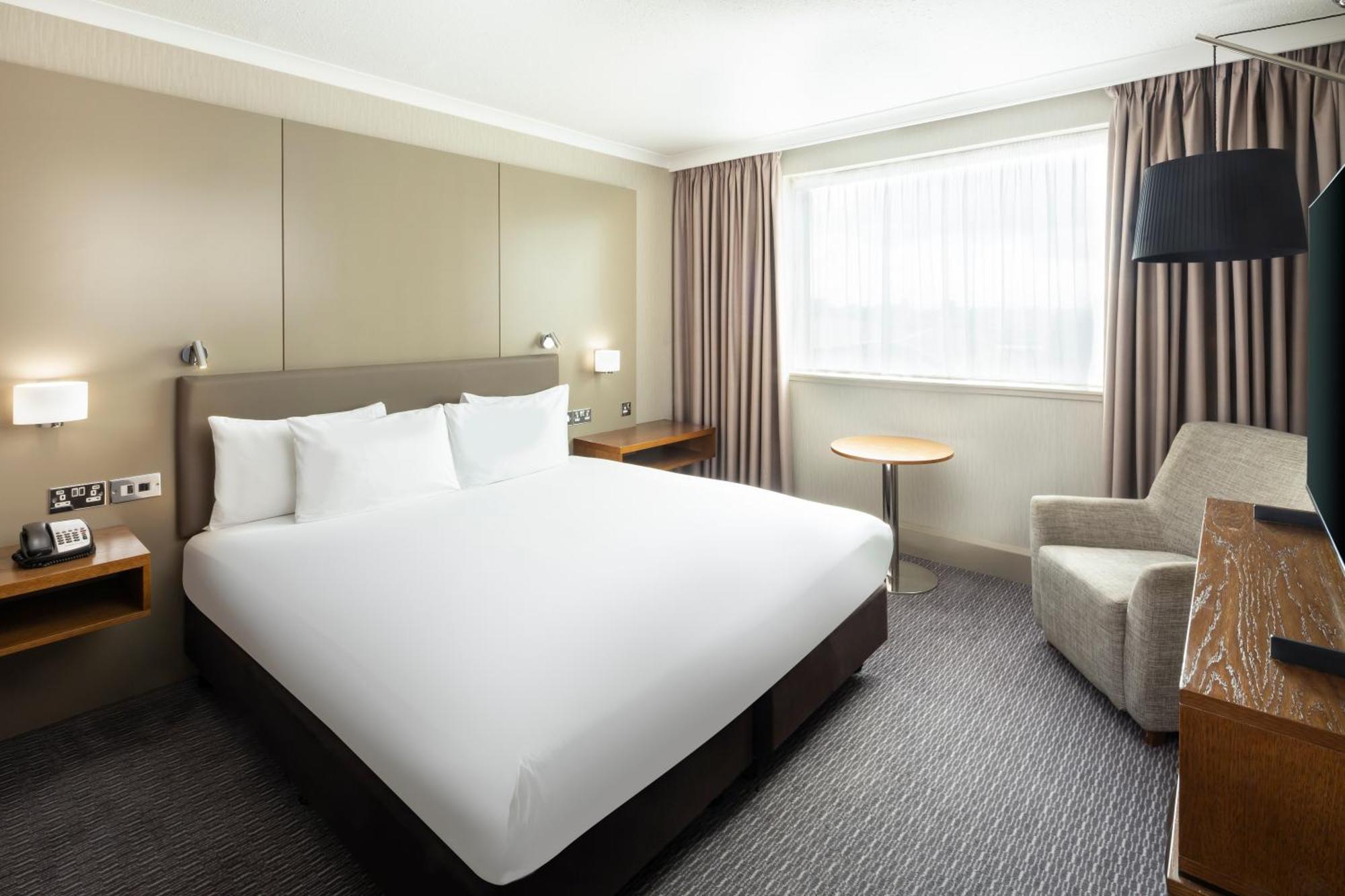 One-Bedroom King Suite