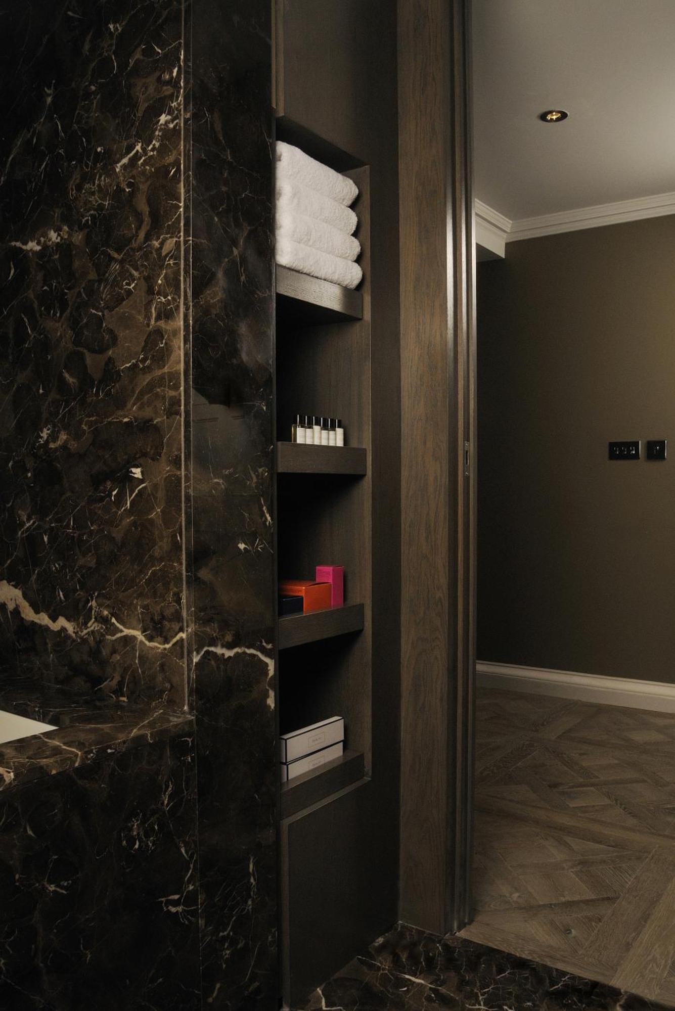 Premium King Room with Garden View